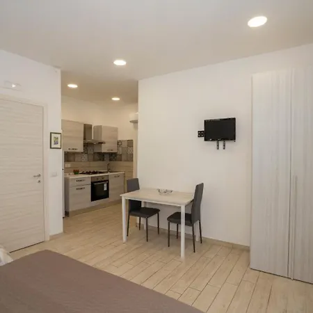 ゲストハウス Mare Oltre 3*