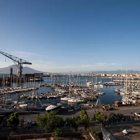 Mare Oltre カステッランマーレ・ディ・スタービア