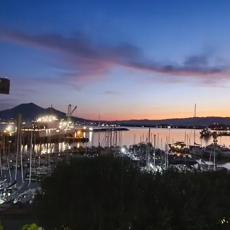 ゲストハウス Mare Oltre カステッランマーレ・ディ・スタービア